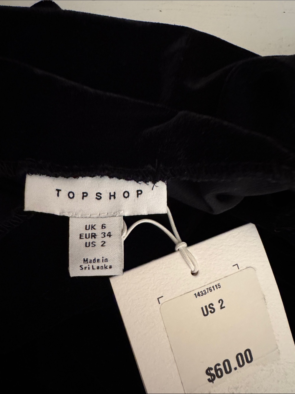 TOPSHOP Twist One Shoulder Velvet Top - Picture 6 of 6